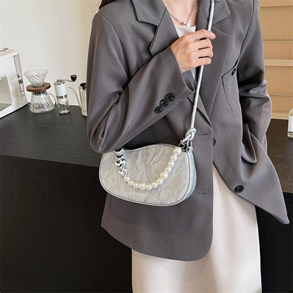 Women's small bag 2024 new fashion foreign style shoulder messenger bag women's texture Korean version of pearl chain small square bag