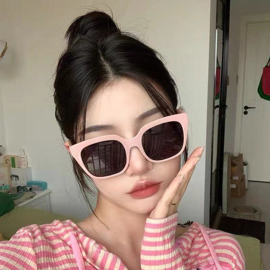 Women's sunglasses classic elegant ultra-light sunglasses men's Douyin Internet celebrity sunglasses wholesale stall