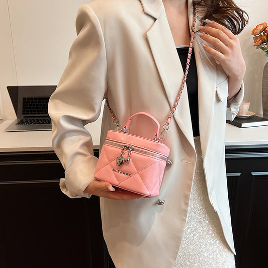 Xiaoxiangfeng handbag bag 2024 new embroidery thread versatile box bag high-end fashion simple shoulder messenger bag