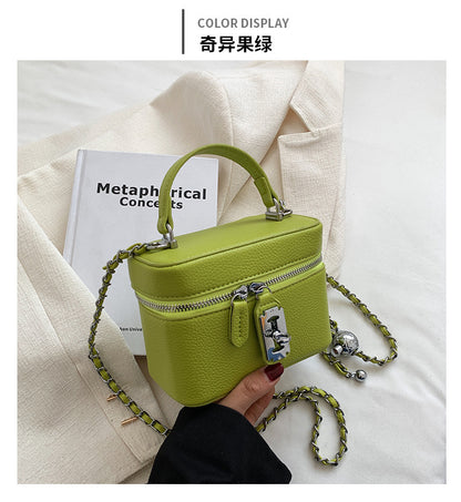 Women's bag 2022 spring and summer new Korean version fashion shoulder messenger small square bag personalized lock texture handbag