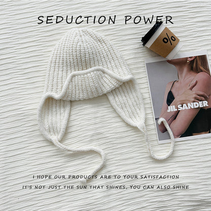 Wool hat women's autumn and winter warm fashion Korean versatile solid color simple windproof knitted hat outdoor travel ear protection