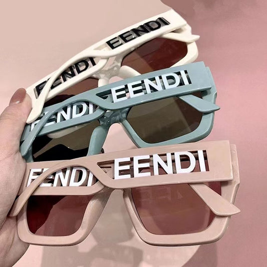 2023 fashion European and American trendy sunglasses hollow letter legs new Internet celebrity sunglasses fashion wear sunshade glasses