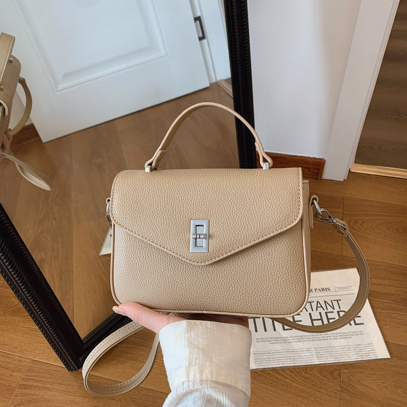 Niche light luxury messenger bag 2025 new handbag women large capacity fashion retro simple messenger small square bag women