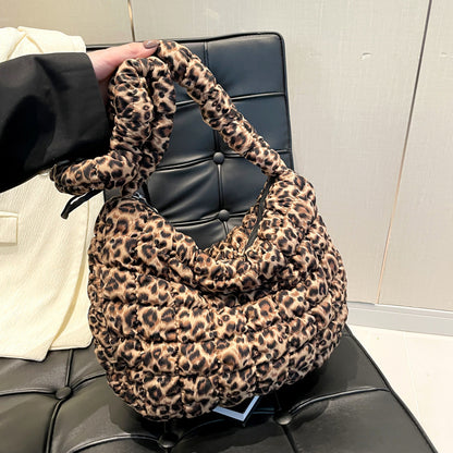 Winter new cloud bag leopard print handbag women's pleated quilted bubble cotton clothing bag large capacity shoulder messenger bag