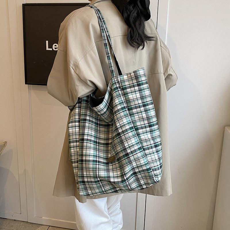 College student canvas bag women's 2024 autumn new fashion plaid large-capacity shoulder bag commuter tote bag