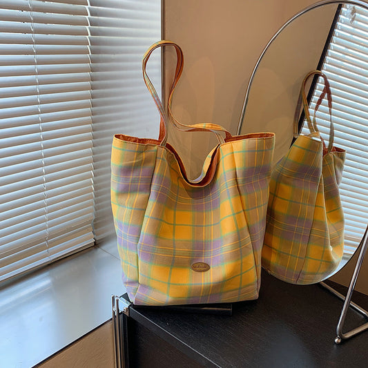 College student canvas bag women's 2024 autumn new fashion plaid large-capacity shoulder bag commuter tote bag