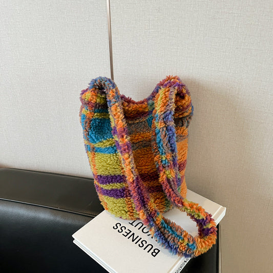 Winter new lamb wool shoulder bag bucket bag large capacity commuter messenger retro ethnic style fluff tote bag