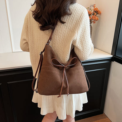 Women's bag 2024 autumn new foreign style large capacity casual simple niche retro fashion personalized shoulder tote bag