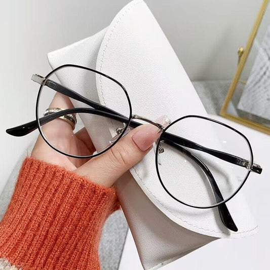 2023 new metal ultra-light anti-blue glasses fashion couple with high definition myopia glasses Internet celebrity flat glasses