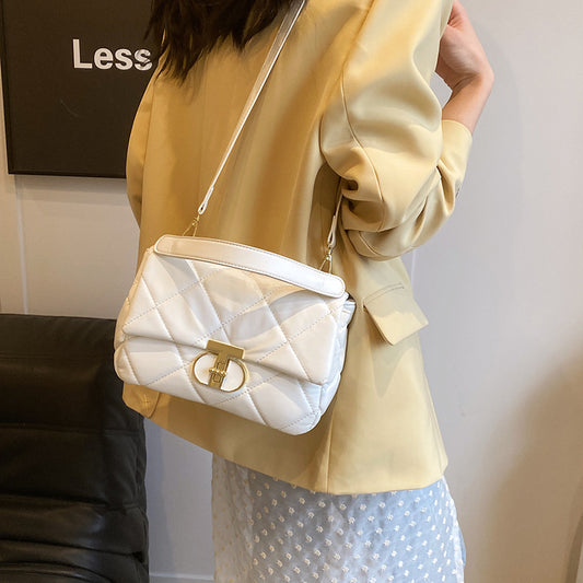 Women's simple texture lock small bag Women's 2025 spring new foreign style ins messenger bag Korean version small square bag