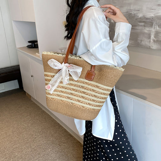 Woven straw large-capacity bag women's 2024 new summer foreign style shoulder bag seaside beach commuter tote bag