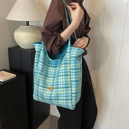 College student canvas bag women's 2024 autumn new fashion plaid large-capacity shoulder bag commuter tote bag