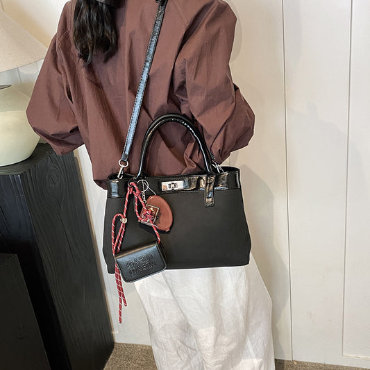 Women's handbag bag 2024 new fashion contrasting color splicing women's bag literary and elegant shoulder bag foreign style messenger bag
