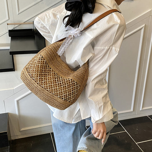 Woven bag women's 2025 spring new fashionable large-capacity beach bag casual simple commuter retro messenger bag
