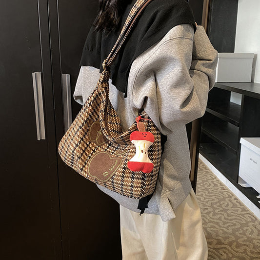 Woolen bag women's large-capacity 2024 winter new casual shoulder messenger bag plaid class commuter tote bag