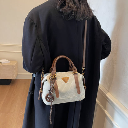 Winter retro handbag bag women's bag 2025 new fashionable large-capacity versatile casual commuter messenger pillow bag
