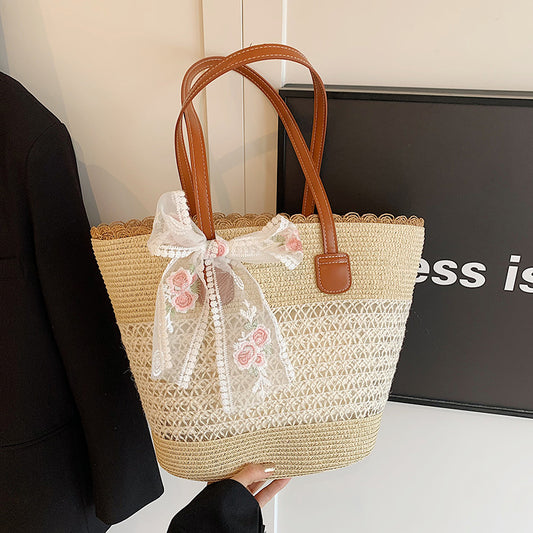 Woven straw large-capacity bag women's 2024 new summer foreign style shoulder bag seaside beach commuter tote bag