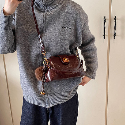 Winter new fashion trend exquisite small square bag gentle women's shoulder messenger bag women's bag retro bucket bag