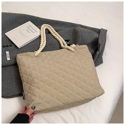 Winter large-capacity casual tote bag women's new diamond simple commuting shoulder bag college student class handbag