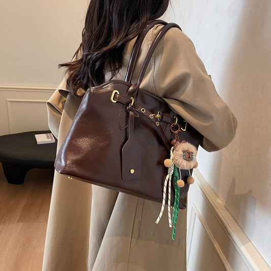 College students commute to class armpit bag Korean version retro trendy fashion shoulder bag 2024 autumn and winter portable tote bag