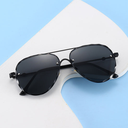 2022 new fashionable retro men's and women's sunscreen toad glasses European and American personalized metal large frame pilot sunglasses