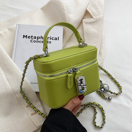 Women's bag 2022 spring and summer new Korean version fashion shoulder messenger small square bag personalized lock texture handbag