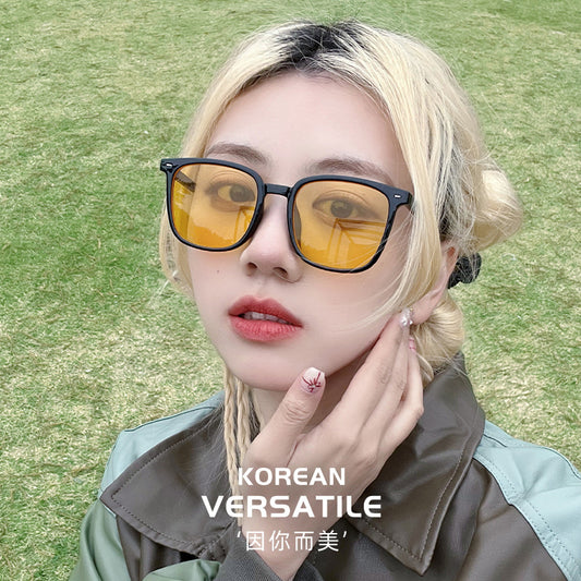 Classmate Yang, black-framed brown sunglasses, sunshade orange glasses, driving sunscreen, Korean version of women's sunglasses, one piece is sent on behalf of others.