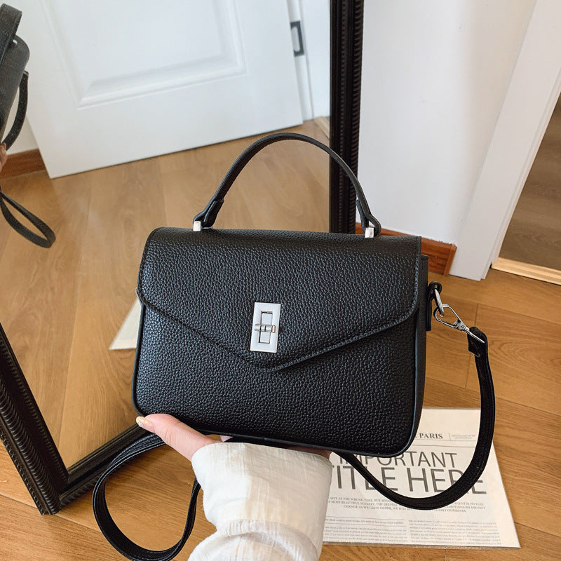 Niche light luxury messenger bag 2025 new handbag women large capacity fashion retro simple messenger small square bag women